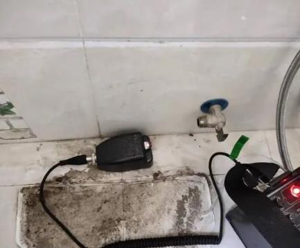 潮南屋顶漏水维修公司分享下卫生间漏水的危害及解决方法